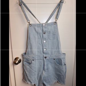 Women’s overalls denim shorts
